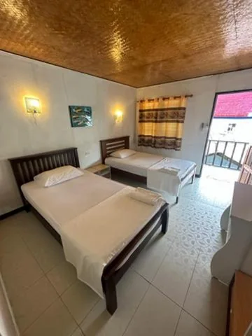 Twin Room with Air Conditioning — Lux Guesthouse
